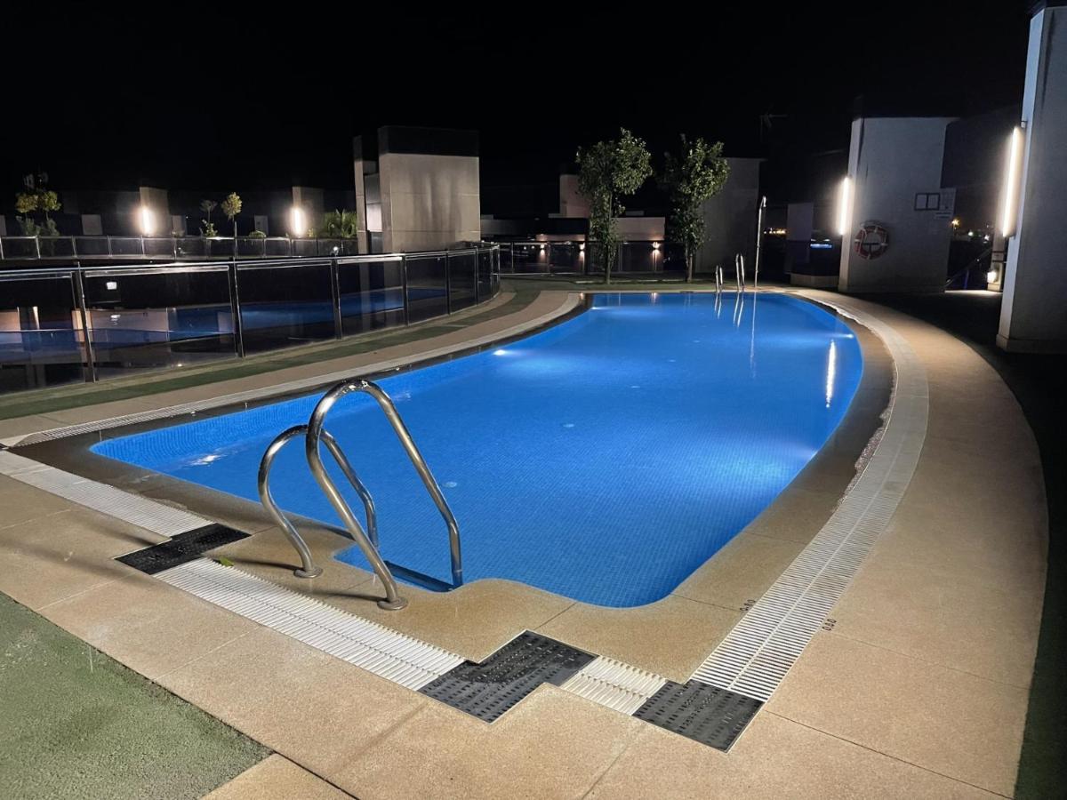 Tecnocordoba II Aparcamiento Privado Gratuito Y Piscina Apartment Exterior photo